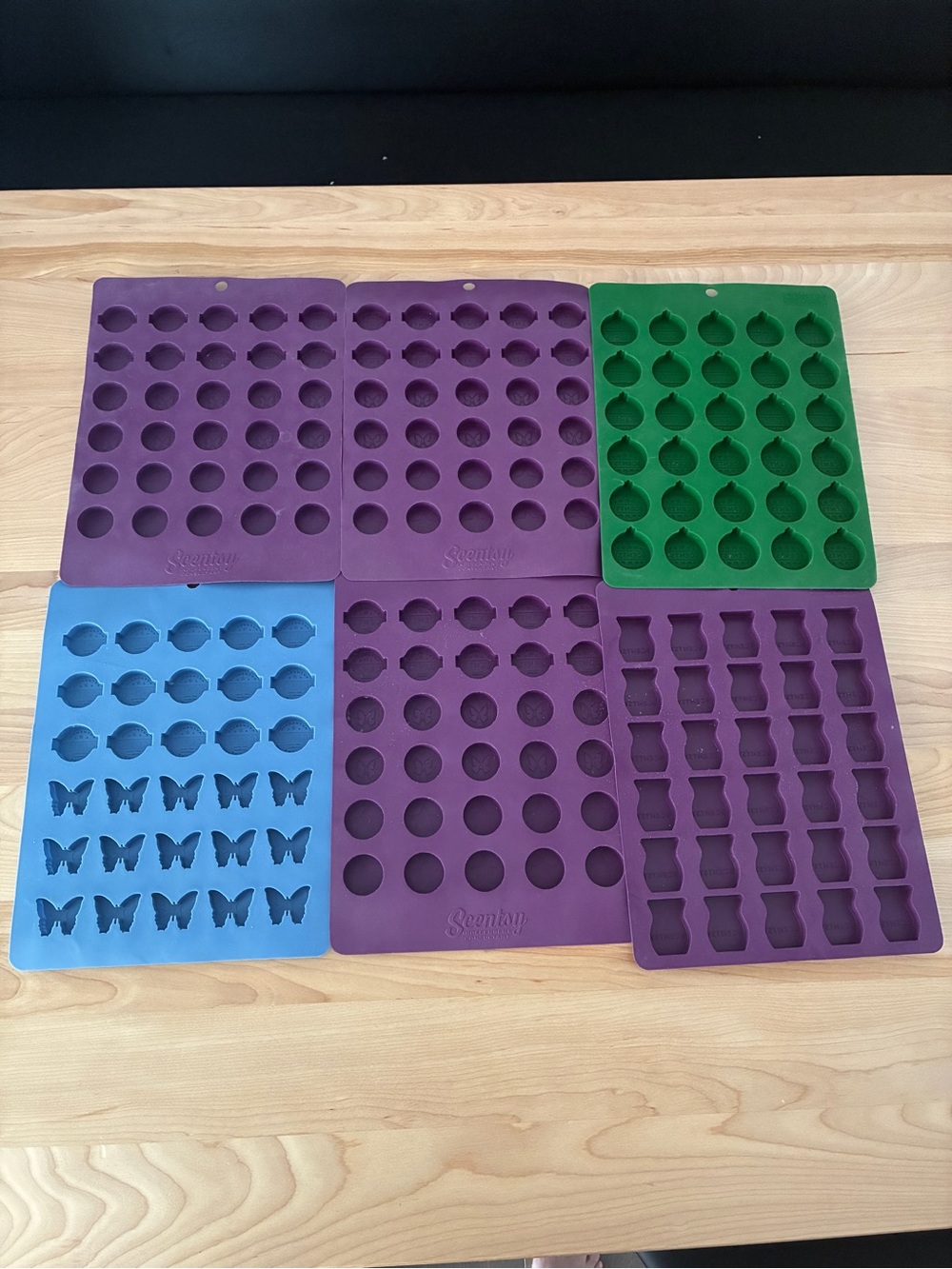 Lot of 6 Scentsy Silicone Mold for Wax Samples - Scentsy Consultant